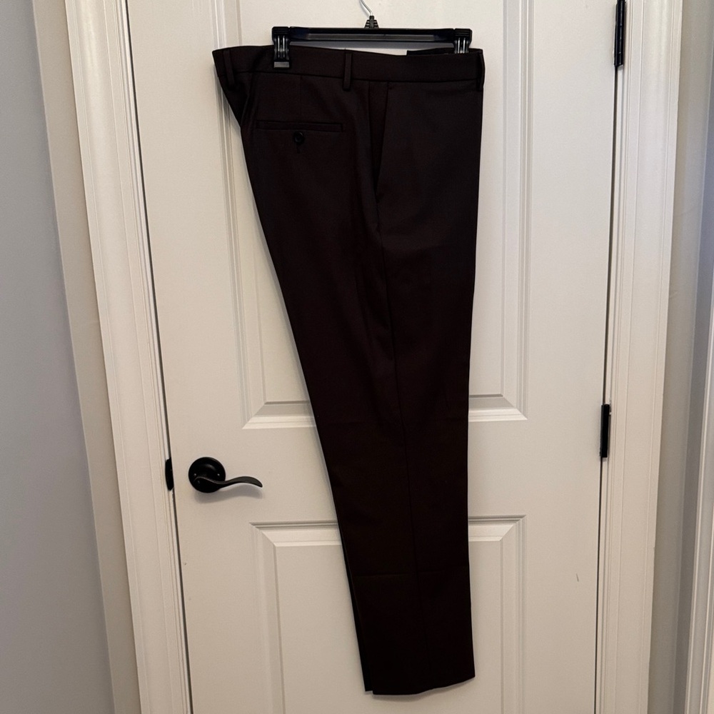 Haggar Men's Premium Flex‎ Classic Brown Dress Pants